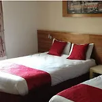 House Hotel