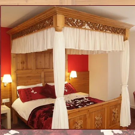 Hotel House 3*