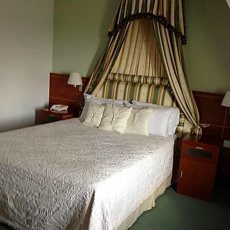 Hotel House 3*