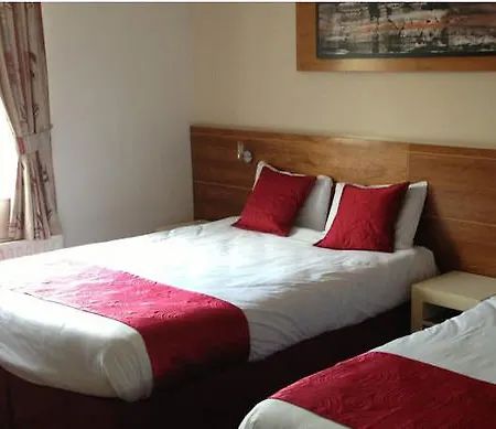 House Hotel
