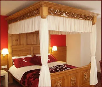 House 3*
