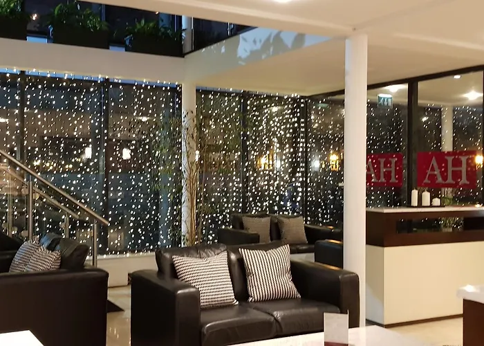 House 3*
